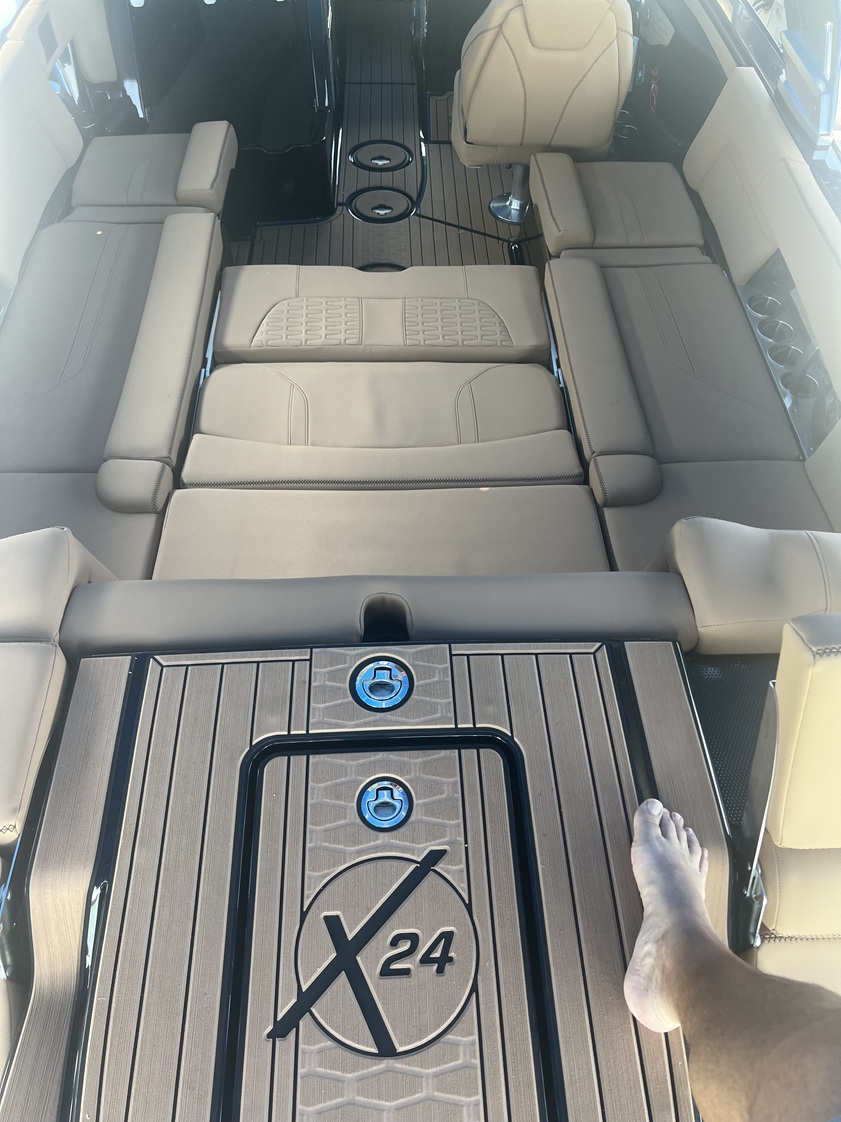 2021 Mastercraft X24 Icon